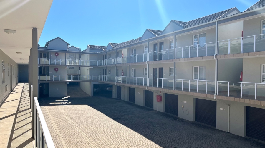 2 Bedroom Property for Sale in Hartenbos Central Western Cape